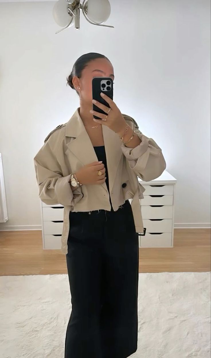 Women's Short Trench Coat | Women | LShort Trench Coat | Women | Lightweight Fabric Blend | Double Breasted Outerwear | Nova Museightweight Fabric Blend | Double-Breasted | Steven & Levon